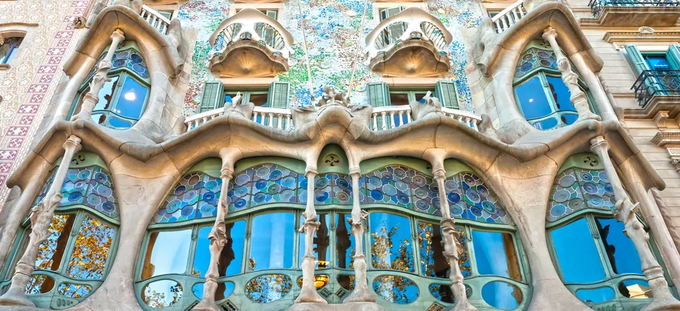  Gaudi's Casa Battlo, facade detail 