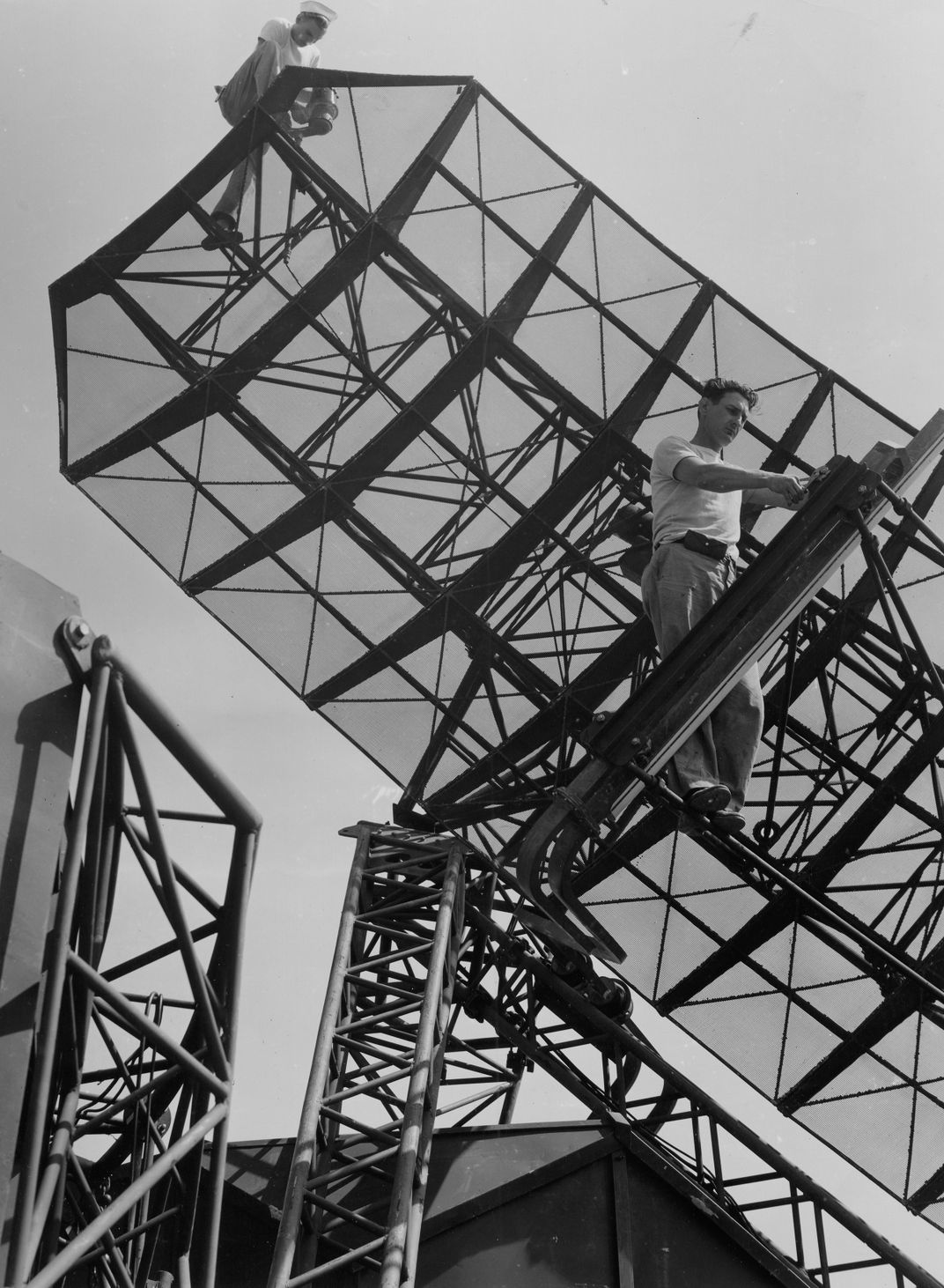 A “V-Beam” radar antenna is installed in Wilmington, Ohio.