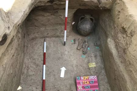 A Hun-period &ldquo;Eastern-type&rdquo; burial unearthed in Budapest, Hungary