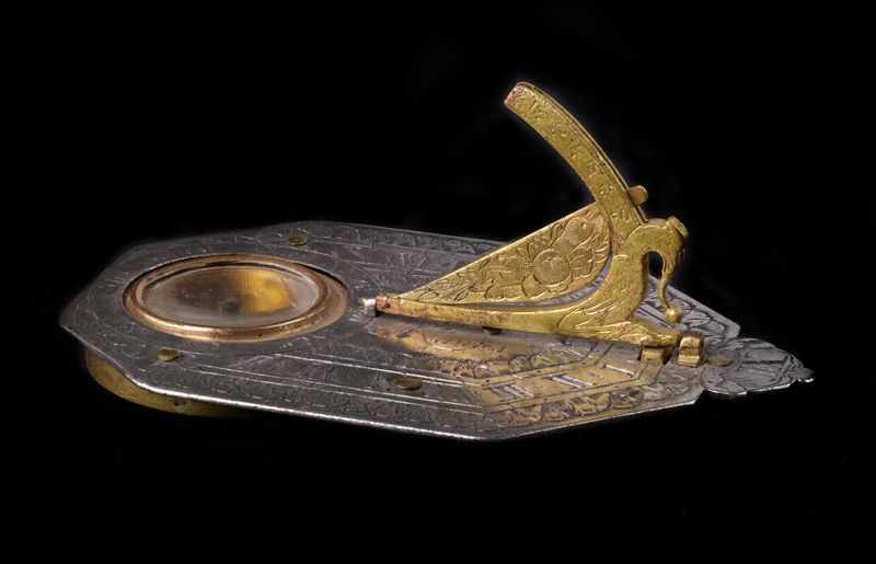 Pocket sundial