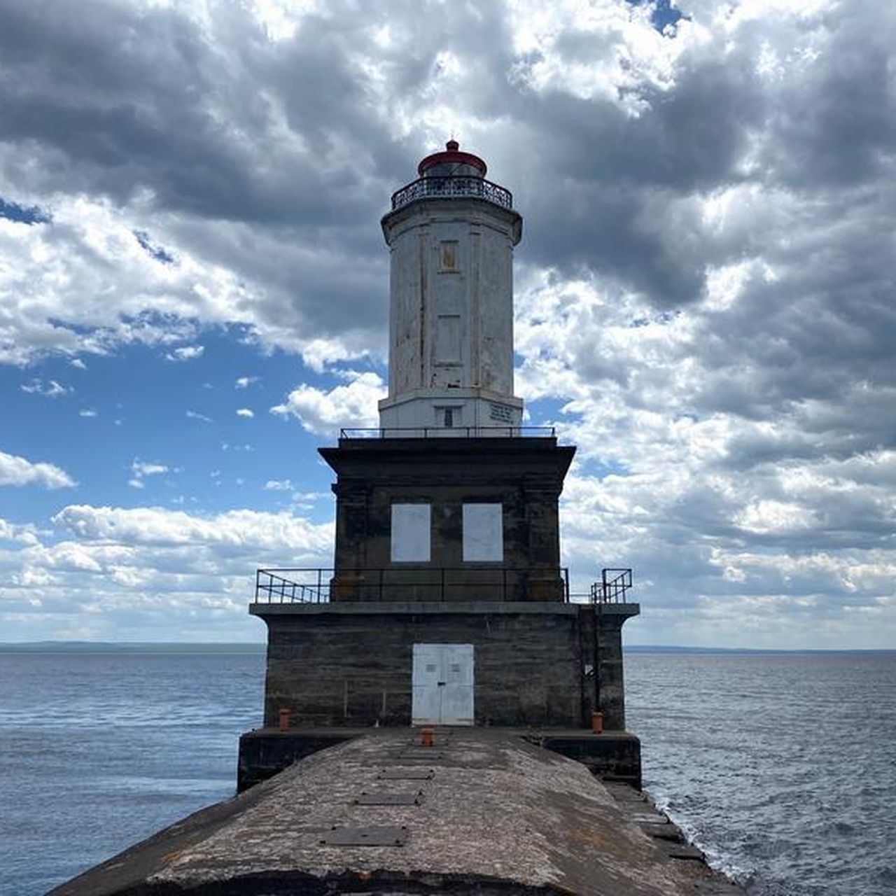 You Can Now Buy a Lighthouse of Your Very Own in Michigan, image size:1280x1280