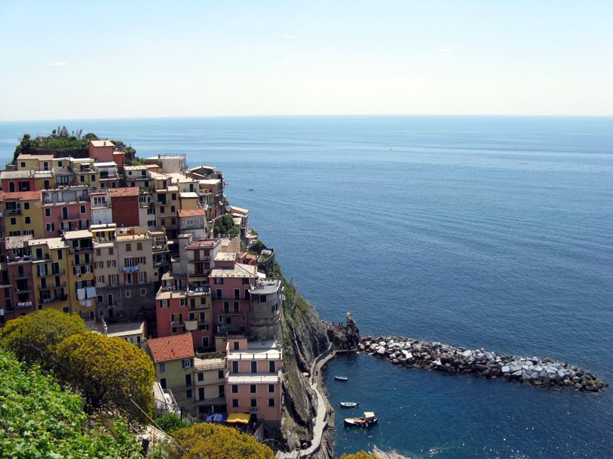 Manarola and the sea | Smithsonian Photo Contest | Smithsonian Magazine