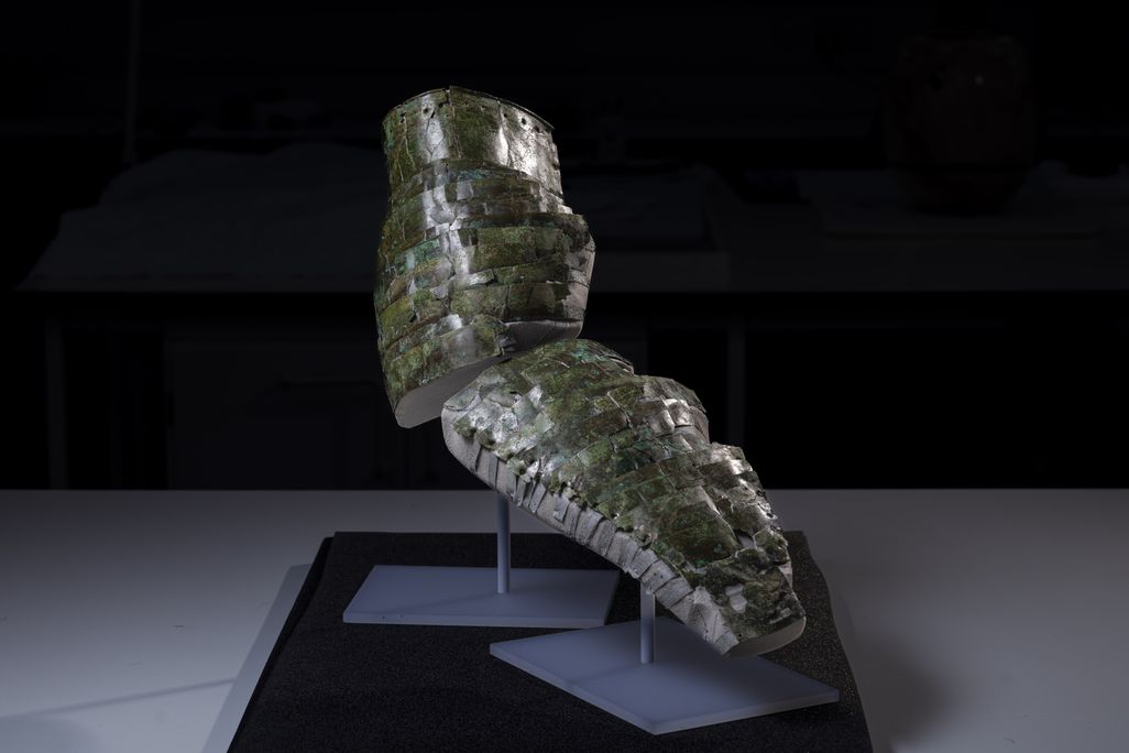 Roman arm guard
