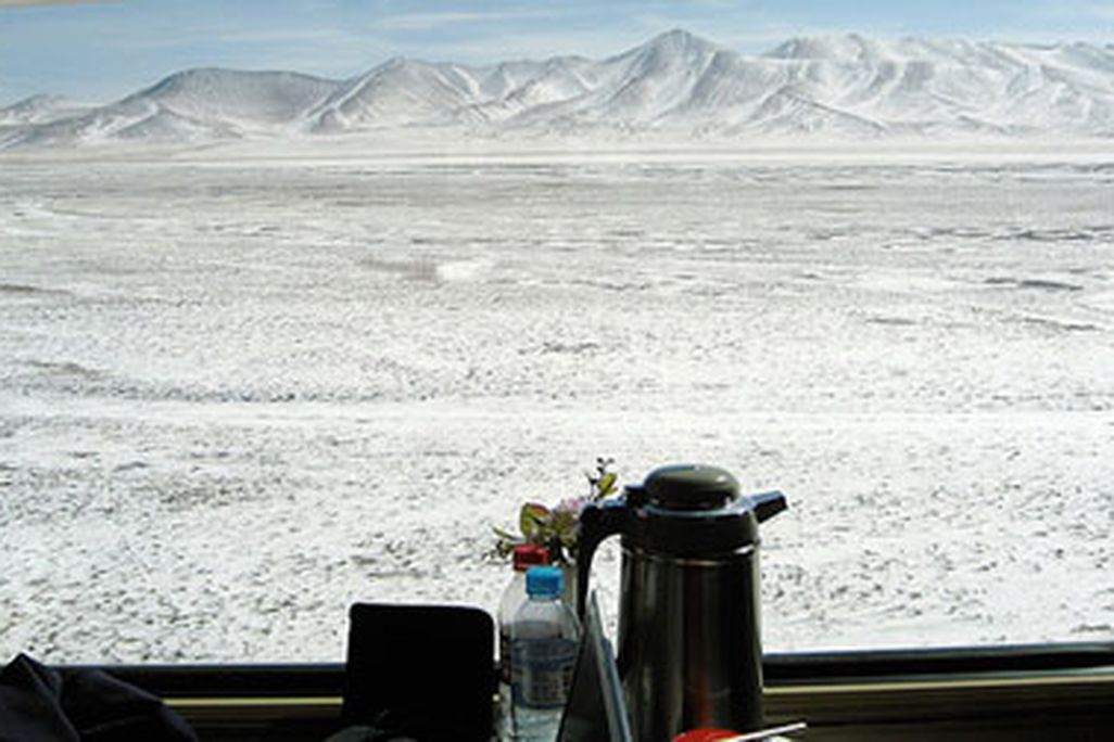 A view from the train on the way to Tibet