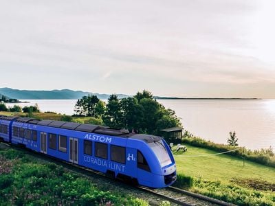The hydrogen-powered train will travel between&nbsp;Parc de la Chute-Montmorency and Baie-Saint-Paul.