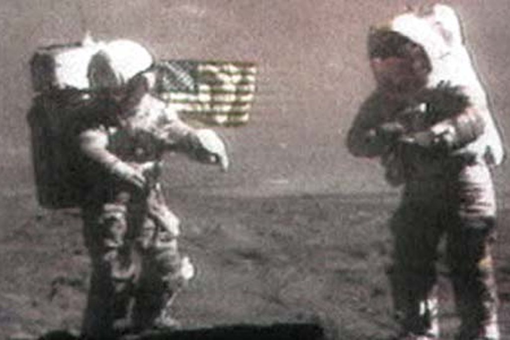 apollo space walk