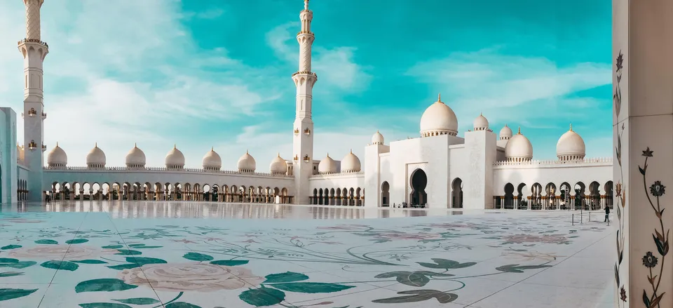  Sheikh Zayed Grand Mosque, Abu Dhabi, U.A.E. 