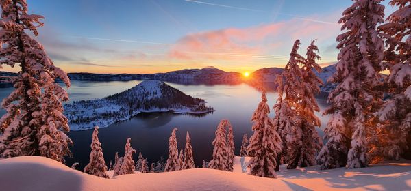 Sun Notch, Crater Lake thumbnail