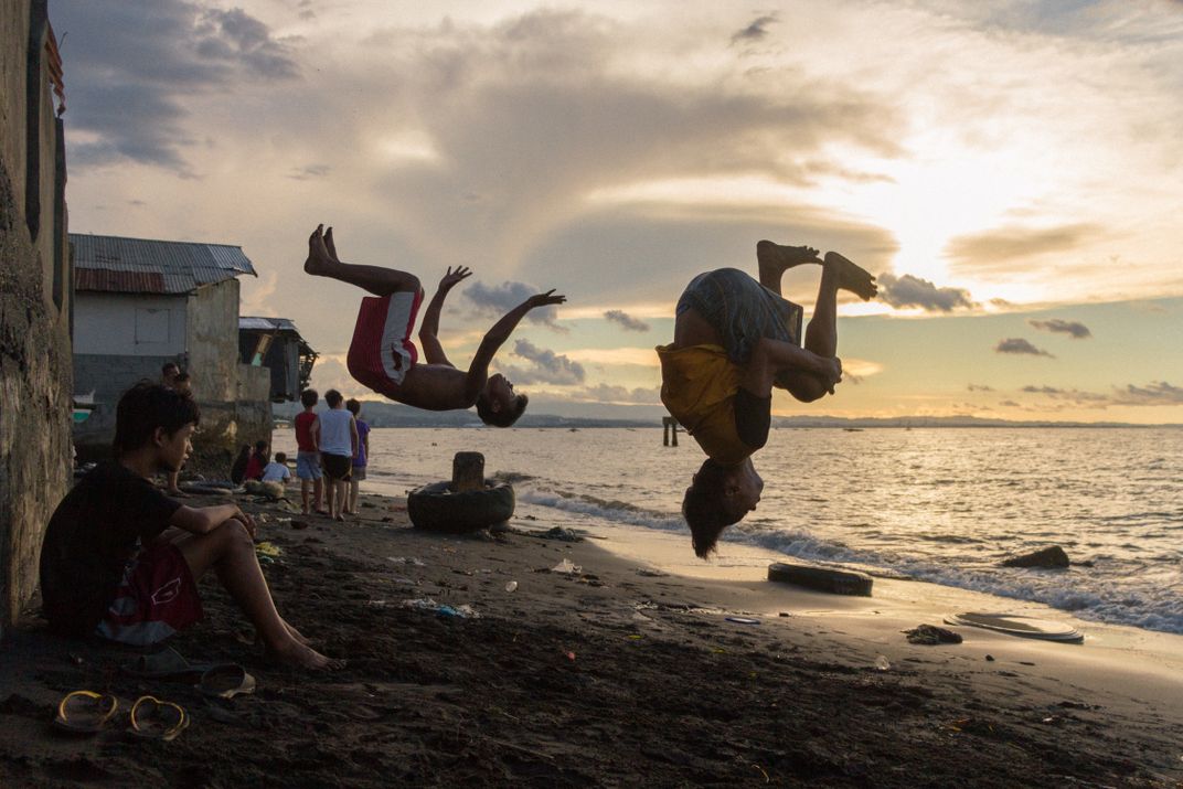 Upside Down | Smithsonian Photo Contest | Smithsonian Magazine