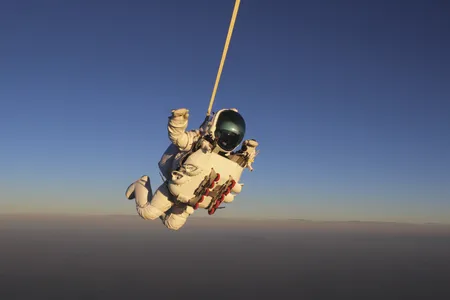 Alan Eustace practices stability in freefall under his drogue stabilizer chute.