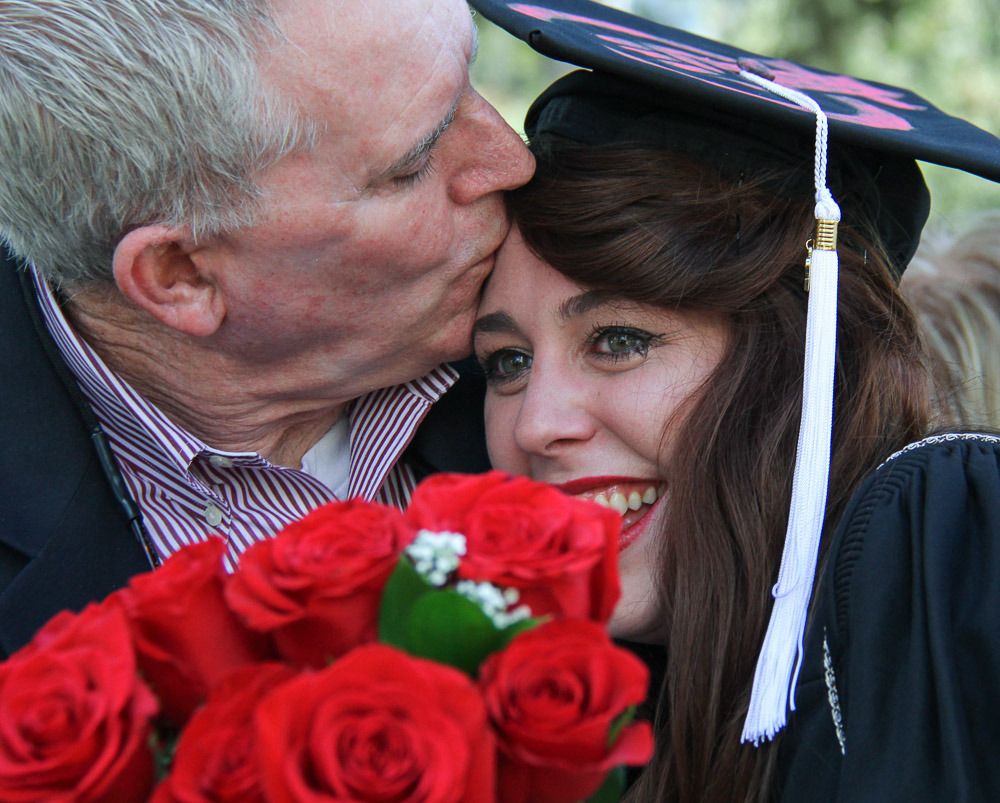 My Friend's Father Hugs Her After She Graduates From College ...