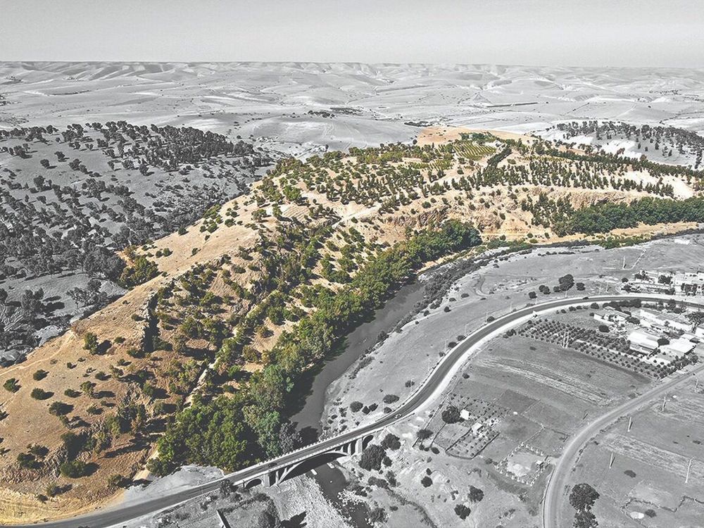 Oued Beht in color