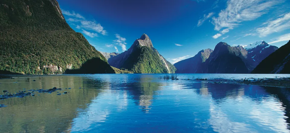 New Zealand for Families: A Tailor-Made Journey Immerse your family in New Zealand’s vibrant cities and enchanting landscapes on a 15-day journey from Auckland to Queenstown that includes the Abel Tasman National Park and the Milford Sound.