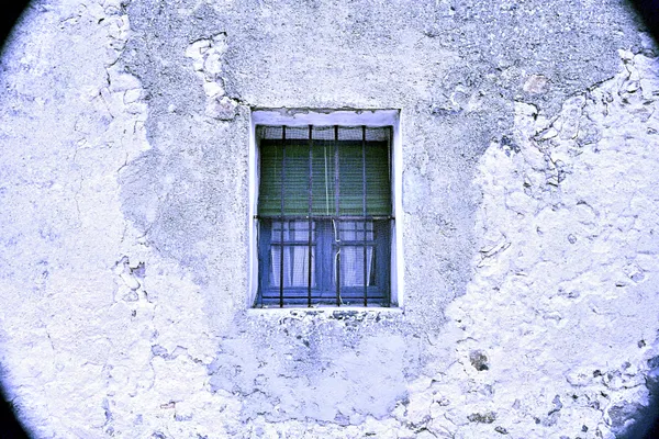 Whispers from the window thumbnail