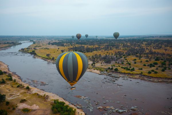 Fantasy flight in Tanzania thumbnail