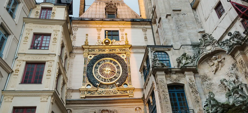  The famous Gros Horloge in Rouen 