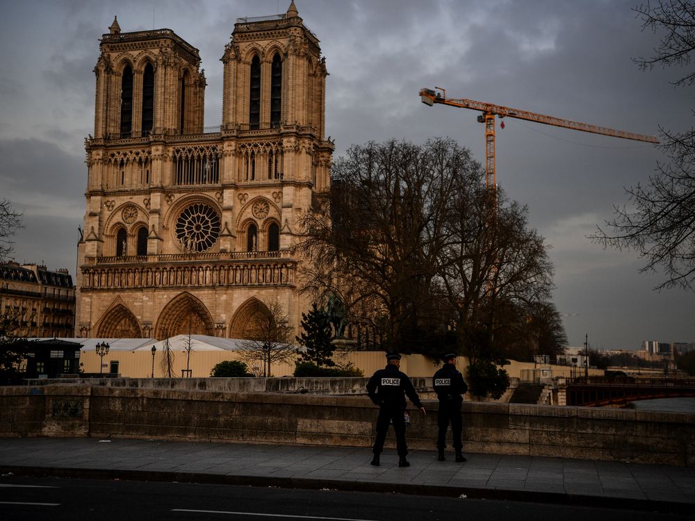 Policemen outside Notre-Dame