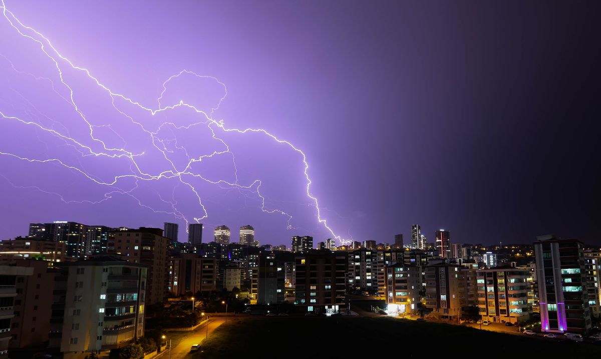 The tiny device generates electricity from the air in a way that resembles how clouds make the electricity we see in lightning bolts.