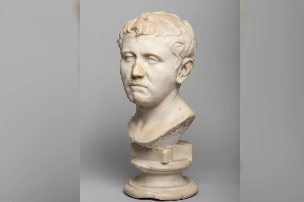 Ancient Roman bust of an unidentified man