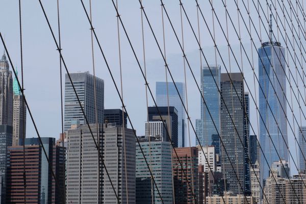 View from the Brooklyn Bridge thumbnail