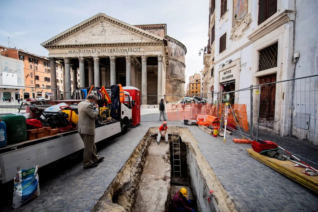 Pantheon sinkhole