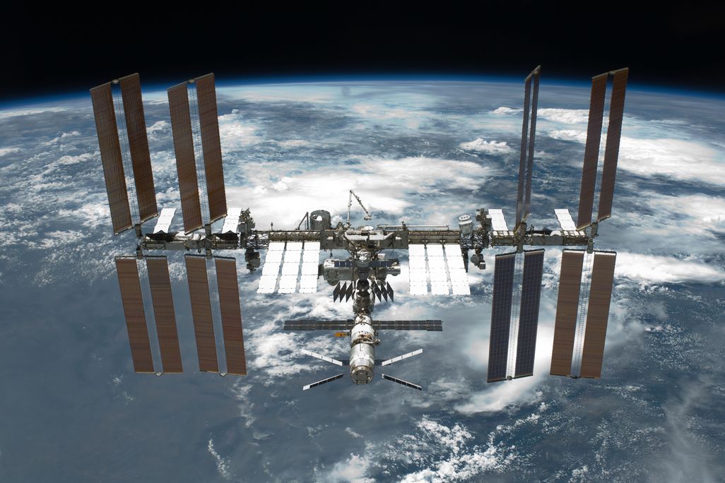01_09_2014_space station.jpg