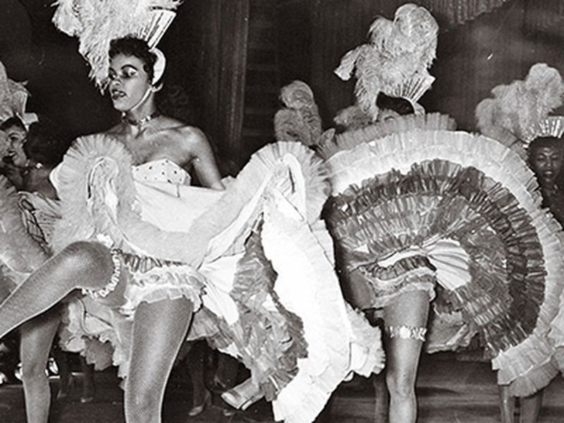 We work in the iconic Moulin Rouge as can-can girls, here's what it's  really like