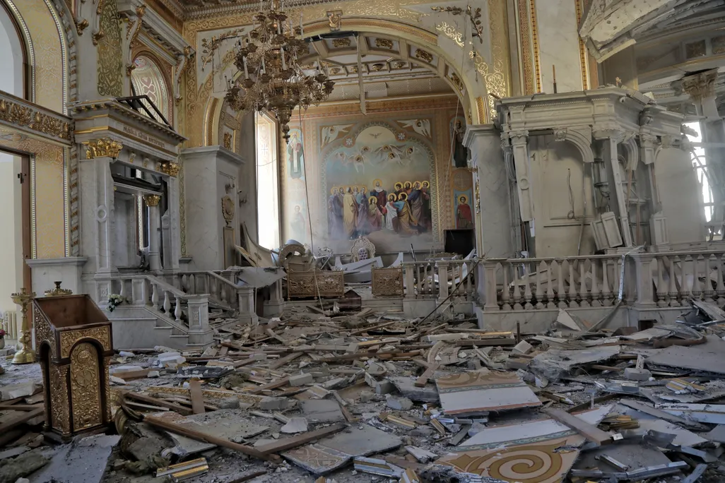Cathedral destruction