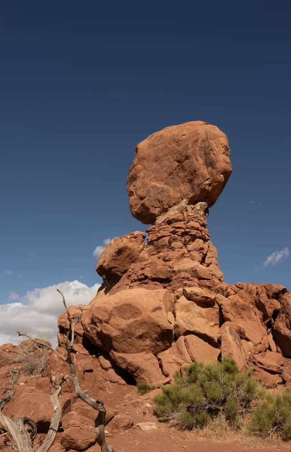 Sitting Man Rock Formation, Arches National Park thumbnail