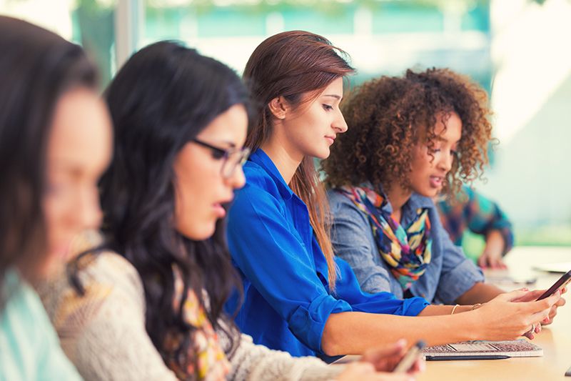 cell-phones-in-classroom.jpg