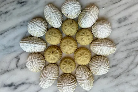 Ma&rsquo;amoul is a traditional Middle Eastern cookie often enjoyed around Muslim, Christian and Jewish holidays, made by combining&nbsp;semolina flour&nbsp;with butter and milk, forming it into a dough, and filling it with nuts or&nbsp;dates.