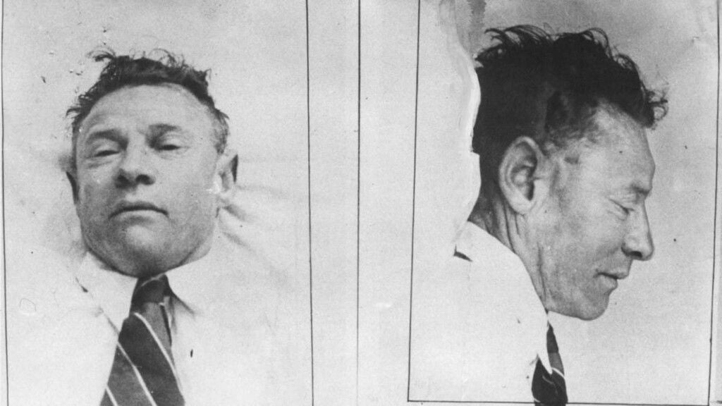 Police photos of the Somerton Man's corpse
