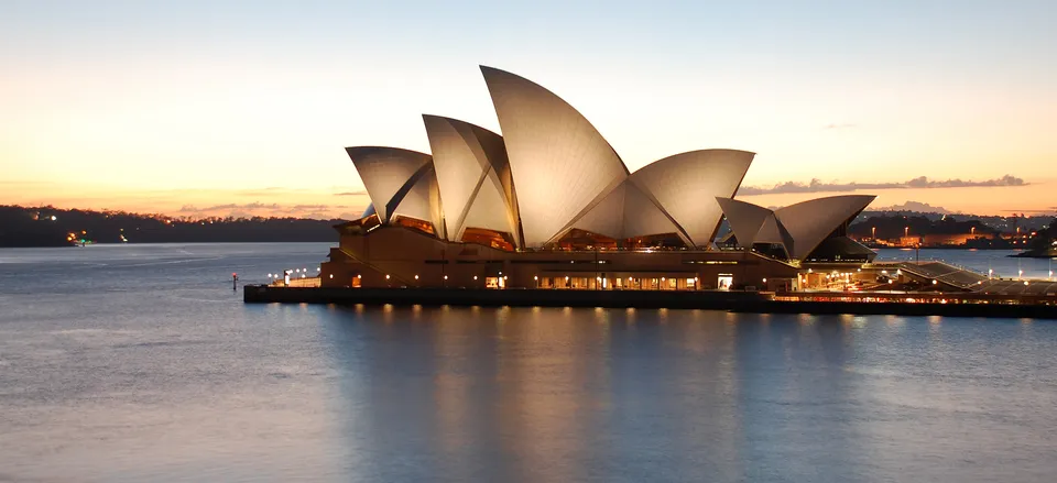  Sydney Opera House at dusk 