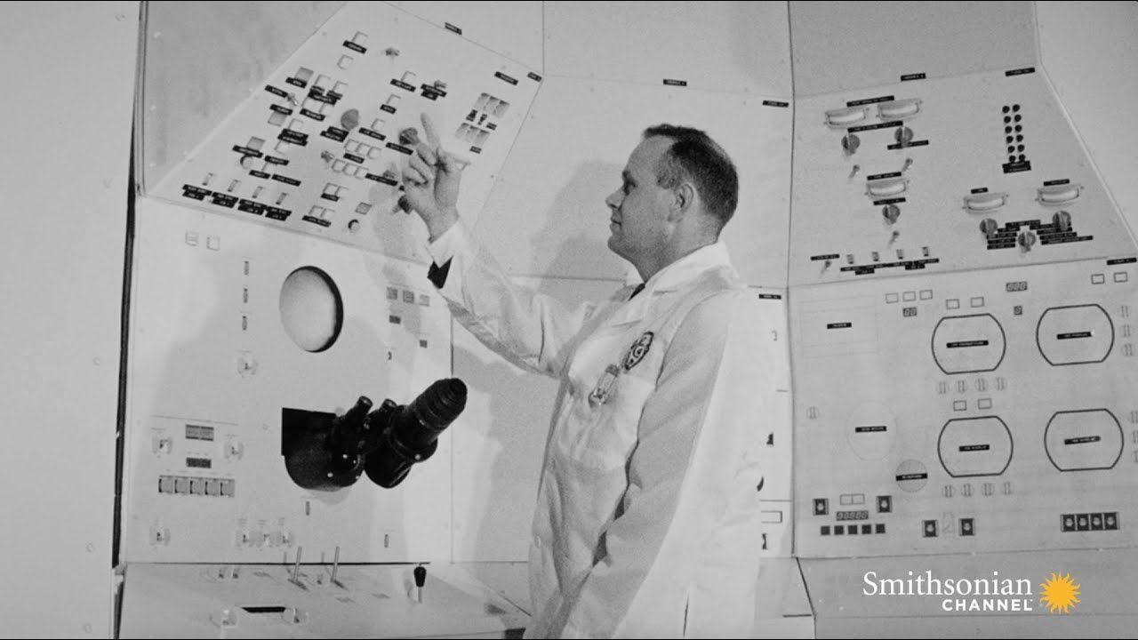 Preview thumbnail for The Astonishing Spying Capabilities of This U.S. Satellite