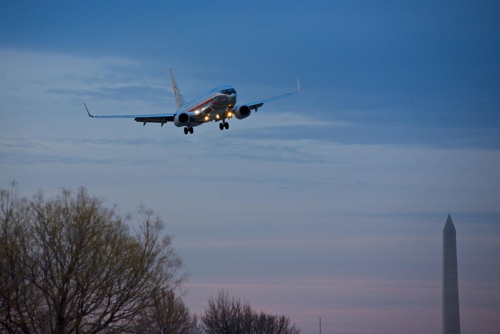 American 737 DC Monument