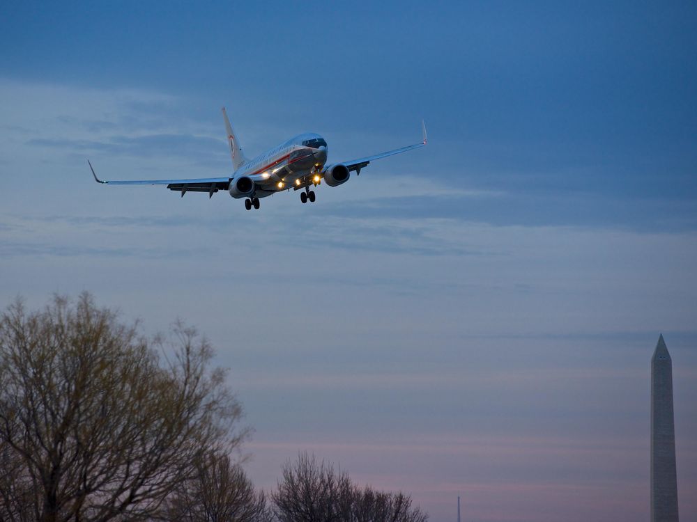 American 737 DC Monument