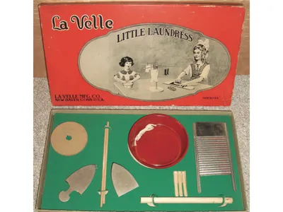 The "Little Laundress" was manufactured by a sister company to the one that invented the Erector Set.