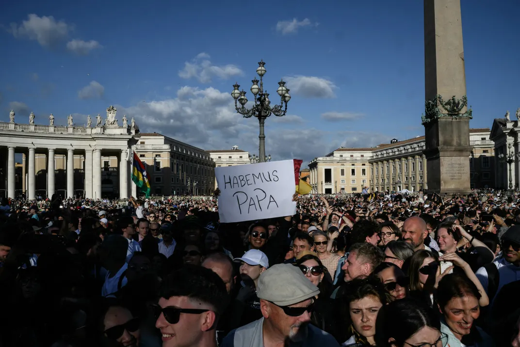 Crowds in St. Peter's Square