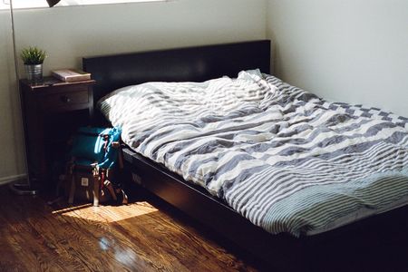 In 2017, researchers recorded a 10-point percentage difference between African-American and Caucasian respondents who slept less than six hours per night