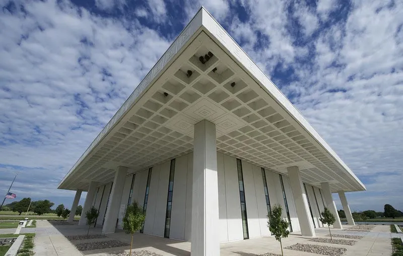 Stuhr Museum of the Prairie Pioneer main.jpg