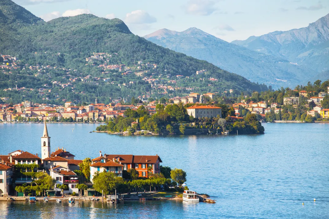 Isola dei Pescatori (foreground), Lake Maggiore