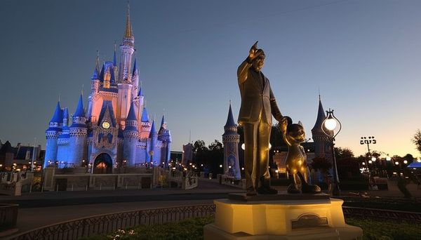 Walt Disney holding hands with the boss. thumbnail