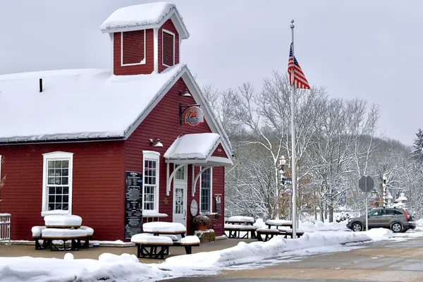 Ada, Michigan's Little Red Schoolhouse thumbnail