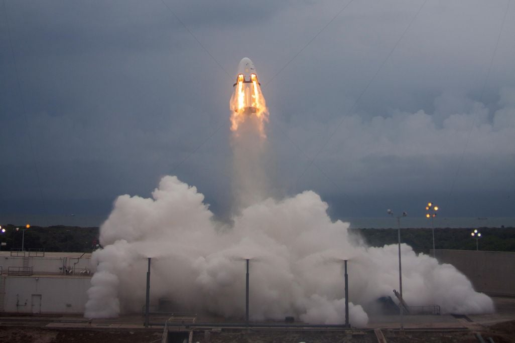 03B_ON2018_SpaceXAbortTest_LIVE.jpg