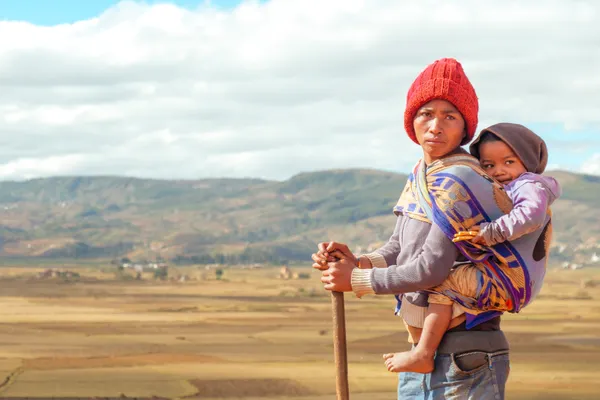 Malagasy Mother and Child thumbnail