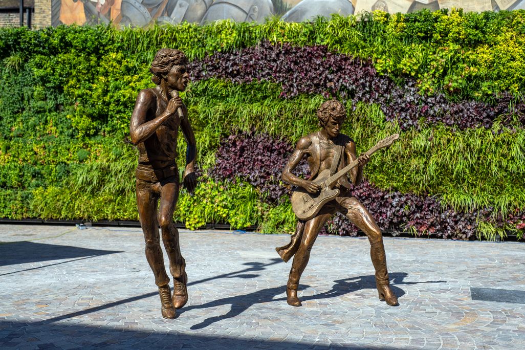 Bronze statues