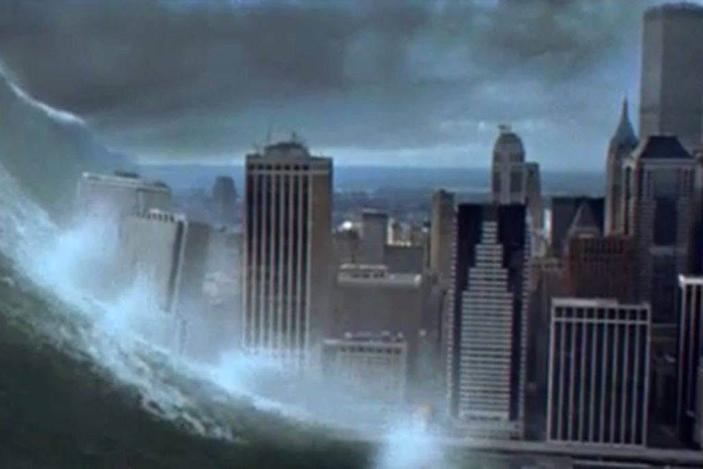 A powerful wave destroys New York City in the disaster film Deep Impact (1998)