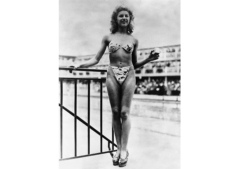 1000px x 700px - How the Summer of Atomic Bomb Testing Turned the Bikini Into a Phenomenon |  At the Smithsonian| Smithsonian Magazine