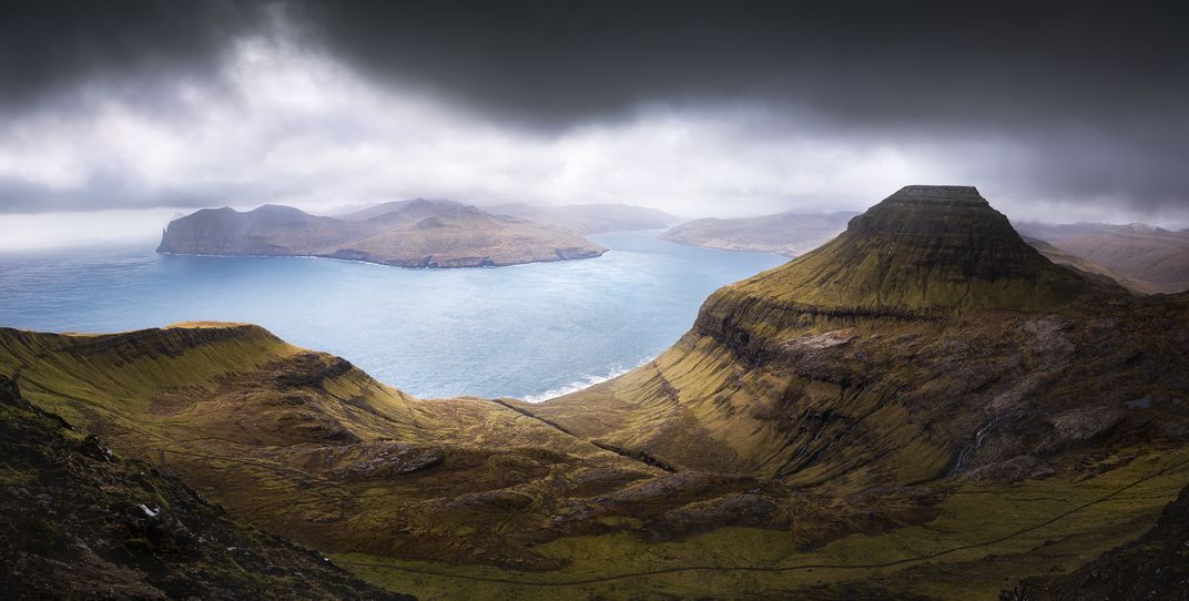 In the clouds | Smithsonian Photo Contest | Smithsonian Magazine