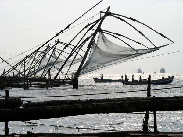 Chinese fishing nets in Cochin Harbor thumbnail
